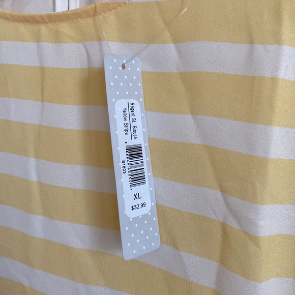 De Collection Woman’s Blouse - Picture 6 of 9